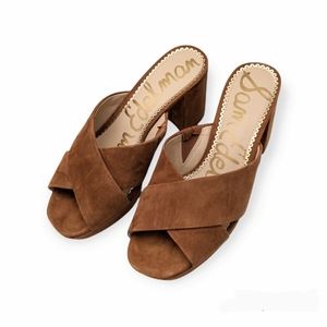 NWB Sam Edelman Genuine Suede Jayne Criss Cross Chunk Heel Sandal 7